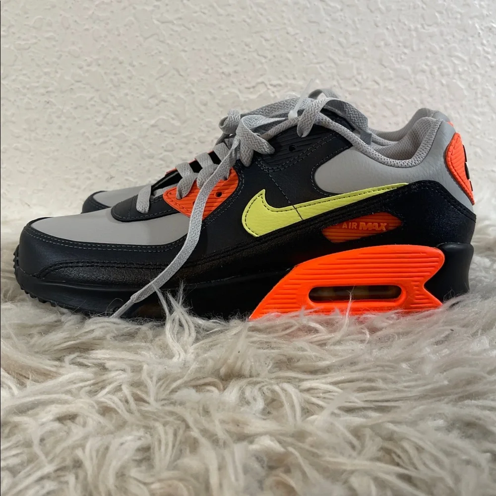 Nike Air Max 90 LTR Sneakers Youth Size 7Y NEW Unisex - Picture 9 of 16